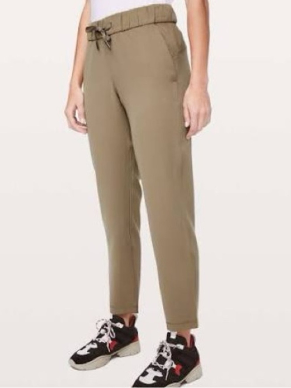 Lululemon on the fly pant woven.